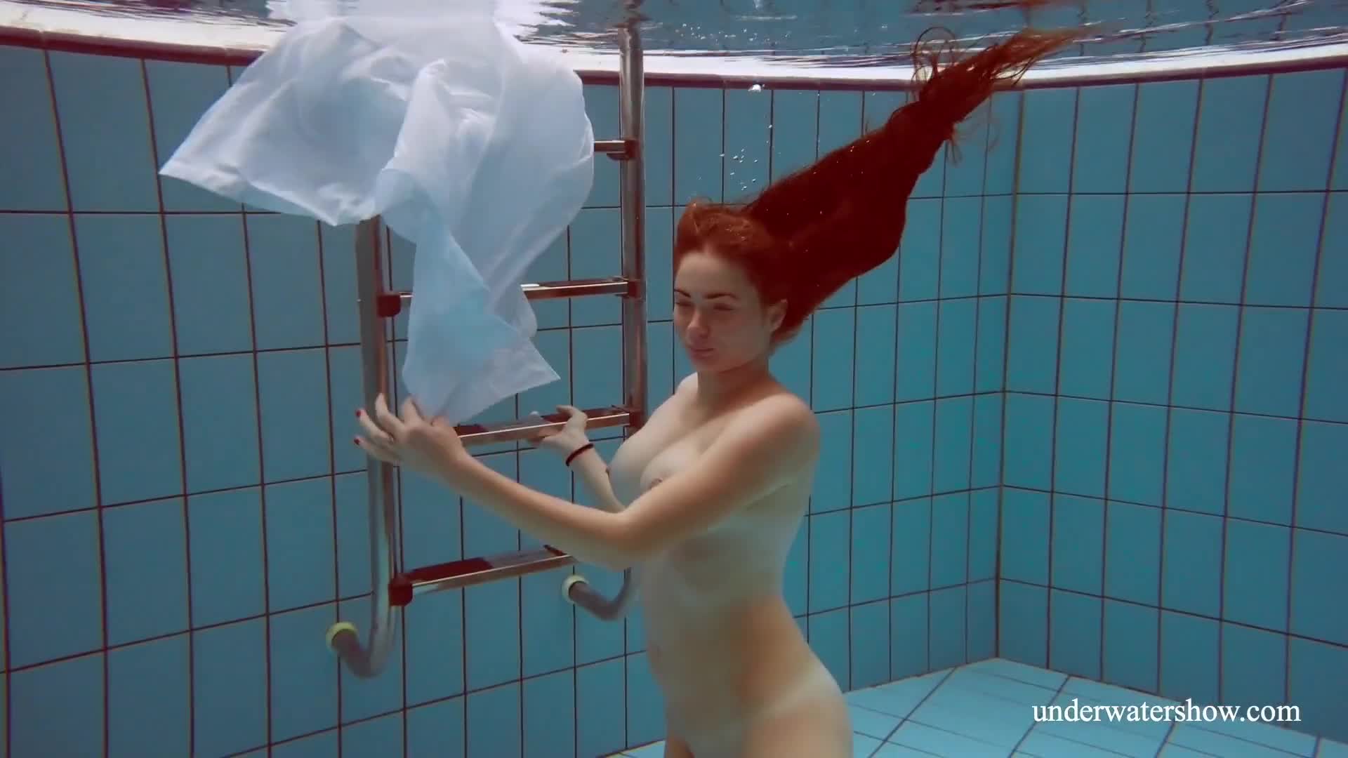 Бассейн Душ Эротика
